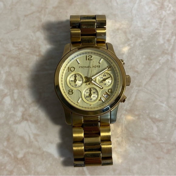 Michael Kors Golden Mid-Size Runway MK5055 Wrist Watch for Women main image 5